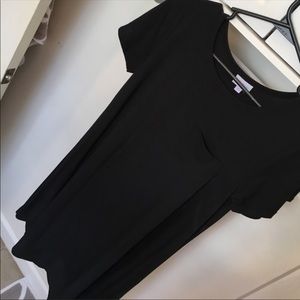 Last day to buy! EUC solid black Carly